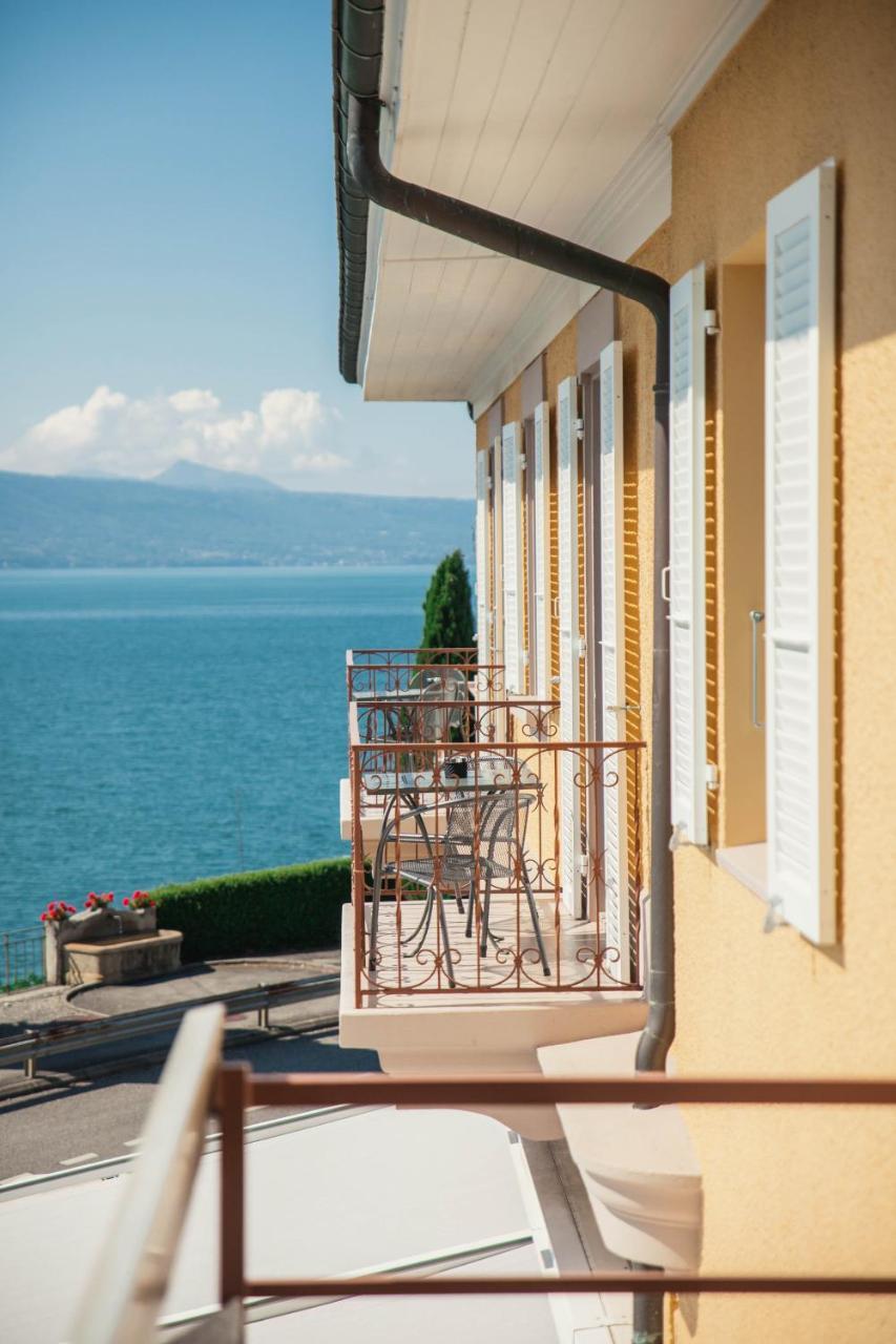 Auberge De Rivaz Bagian luar foto